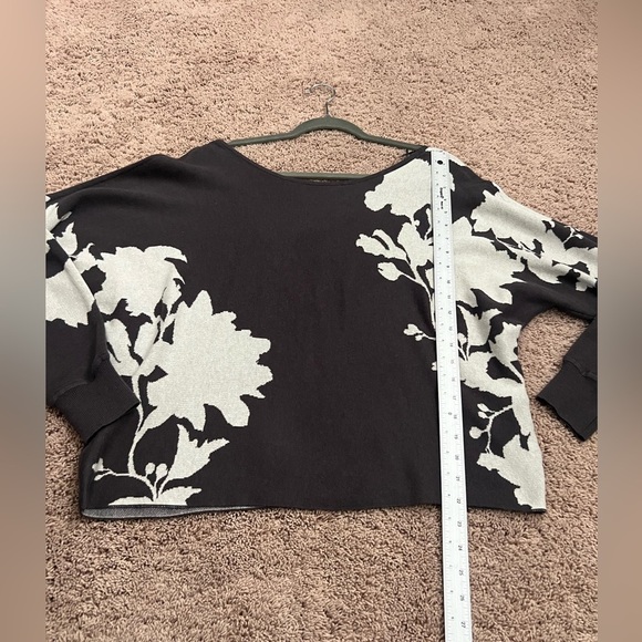 NWT new small Anthropologie daily practice hazy daze cut out back sweater floral - Picture 13 of 16